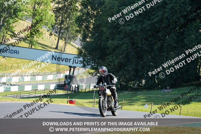 cadwell park;cadwell park photographs;cadwell trackday photographs;enduro digital images;event digital images;eventdigitalimages;peter wileman photography;racing digital images;trackday digital images;trackday photos